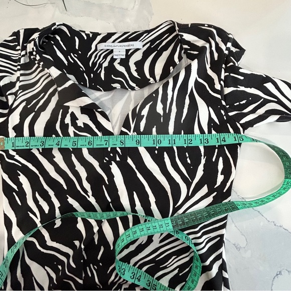 Diane Von Furstenberg Zebra Print Tunic Mini Dress - Picture 10 of 15